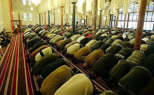 musulmanes en oracion