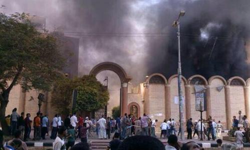 iglesia incendiada en egipto