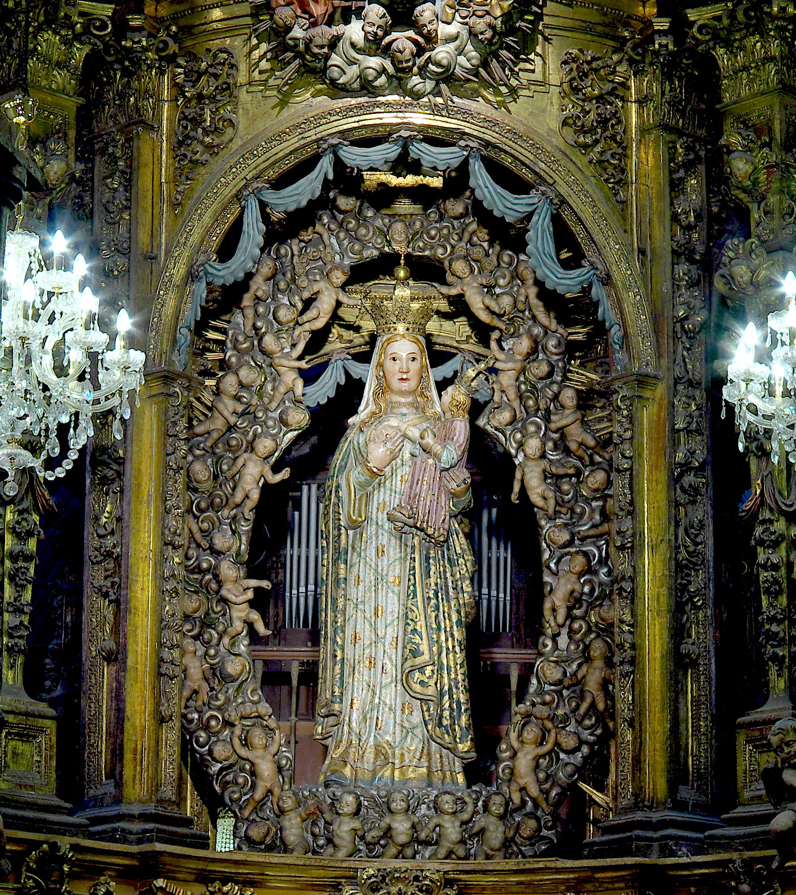 Virgen de los Ojos Grandes, la de Curaciones Prodigiosas, España (15 ago)