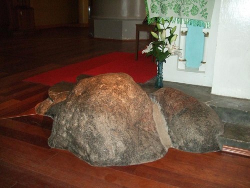roca piedra que piso la virgen en siluva