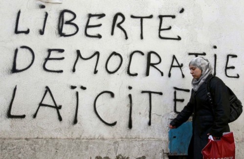 grafiti de laicidad en francia