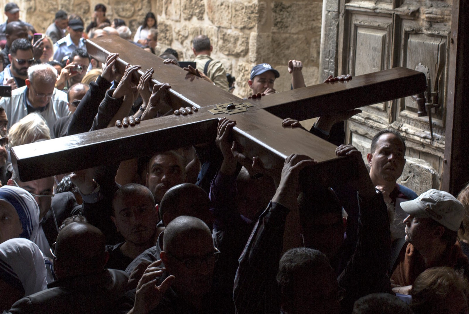 La Fascinante Historia del Vía Crucis