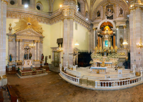 altar basilica san juan de lagos