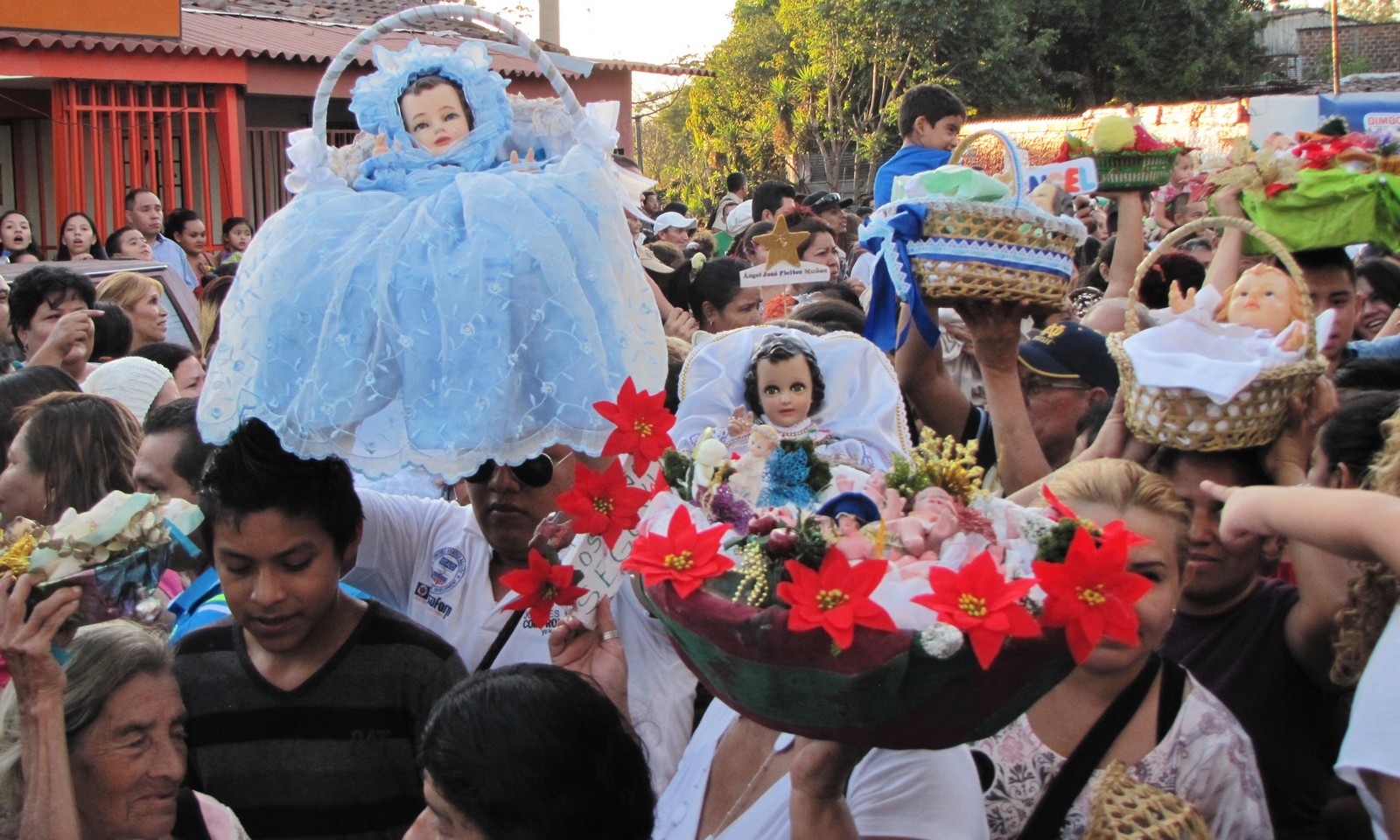 Santos Inocentes de Antiguo Cuscatlán, gran Devoción Popular, El Salvador (28 dic)