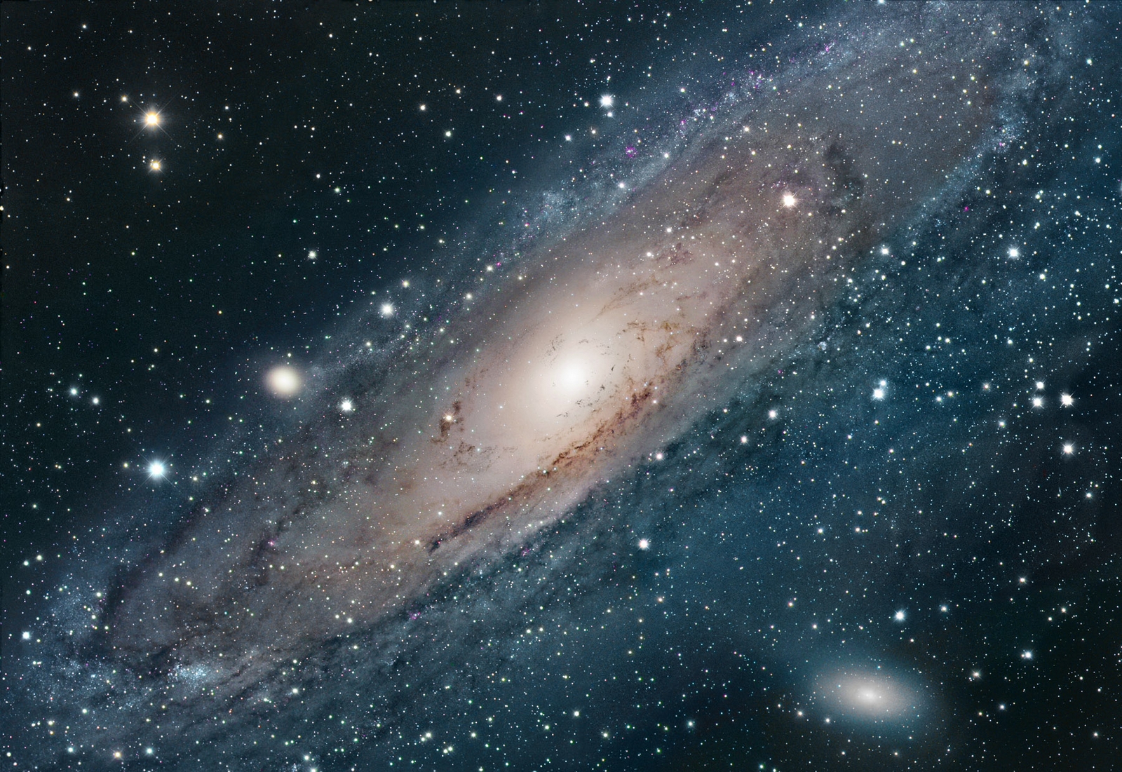 Las Formaciones Estelares y de las Galaxias ¿nos Están Hablando de Dios y de Religiosidad?