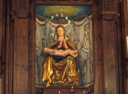 estatua madonna dei lumi