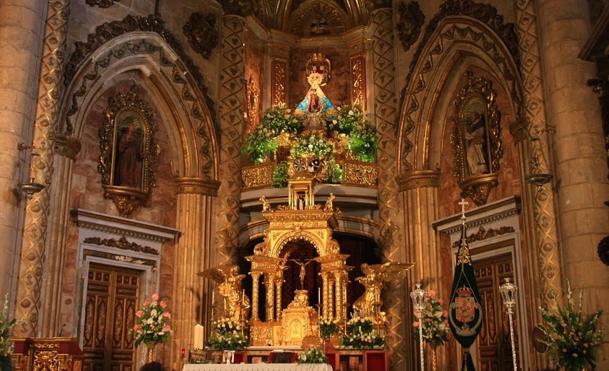 Virgen del Mar de Almería, vino Montada en Nubecita, España (3º dom ene, 4º ago)