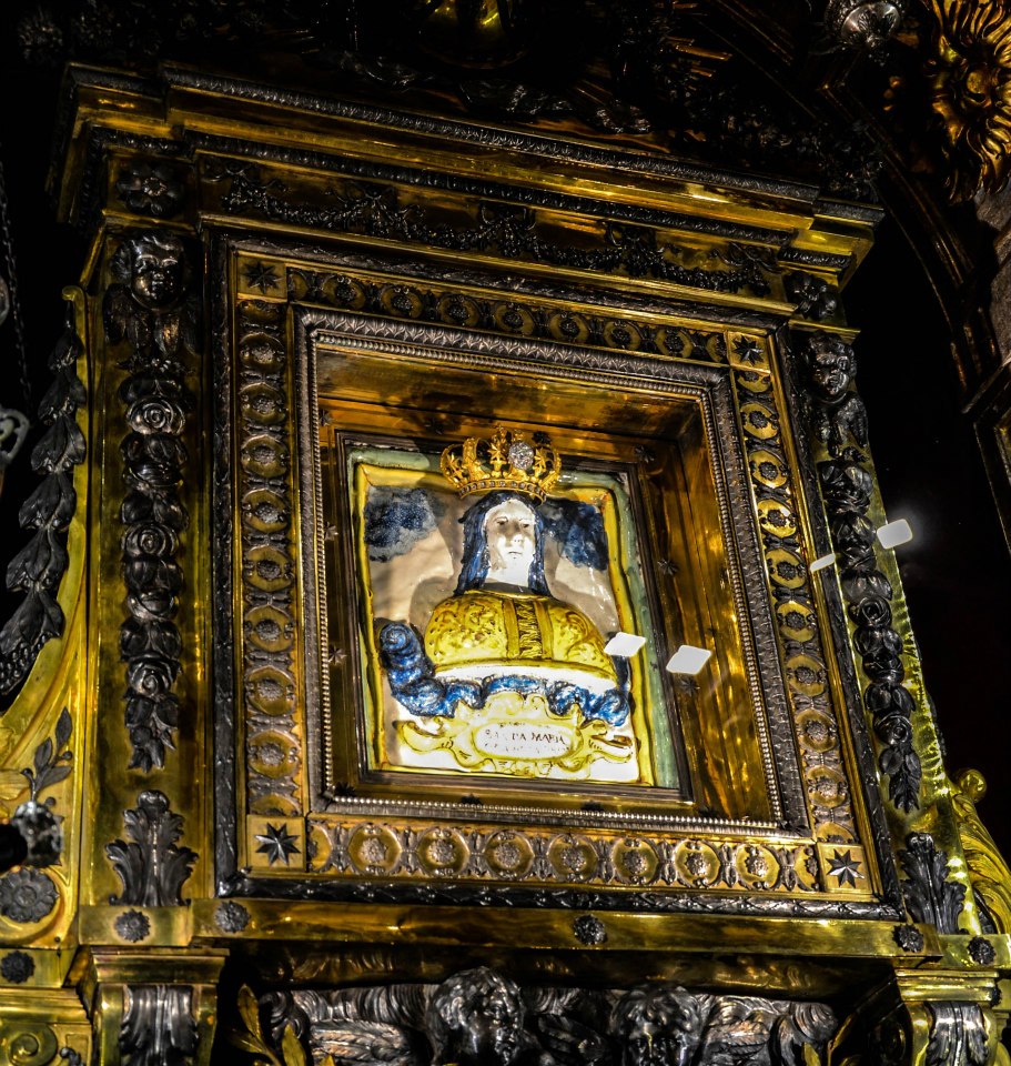 Madonna del Conforto, Imagen que Resplandece para producir Milagros, Italia (15 feb)