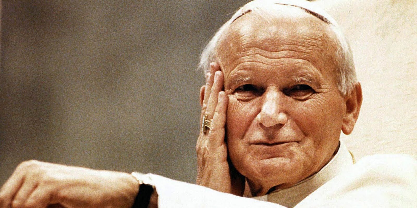 El Arzobispo de Varsovia dice que “la Iglesia ha Traicionado a Juan Pablo II”