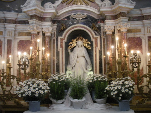 altar de madonna arcola