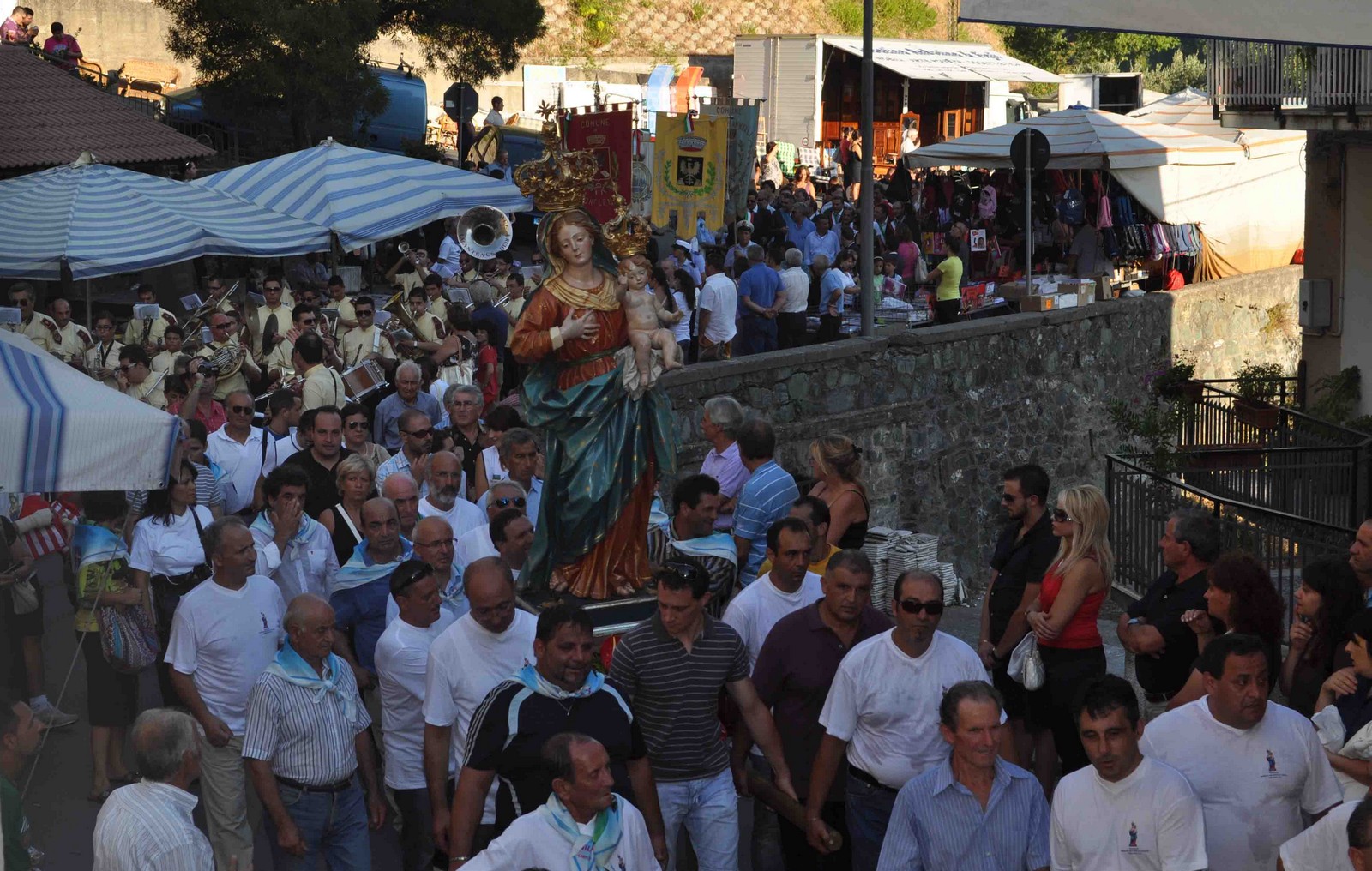Nuestra Señora del Roble de Conflenti, Apareció y Sanó a muchos, Italia (7 jun)