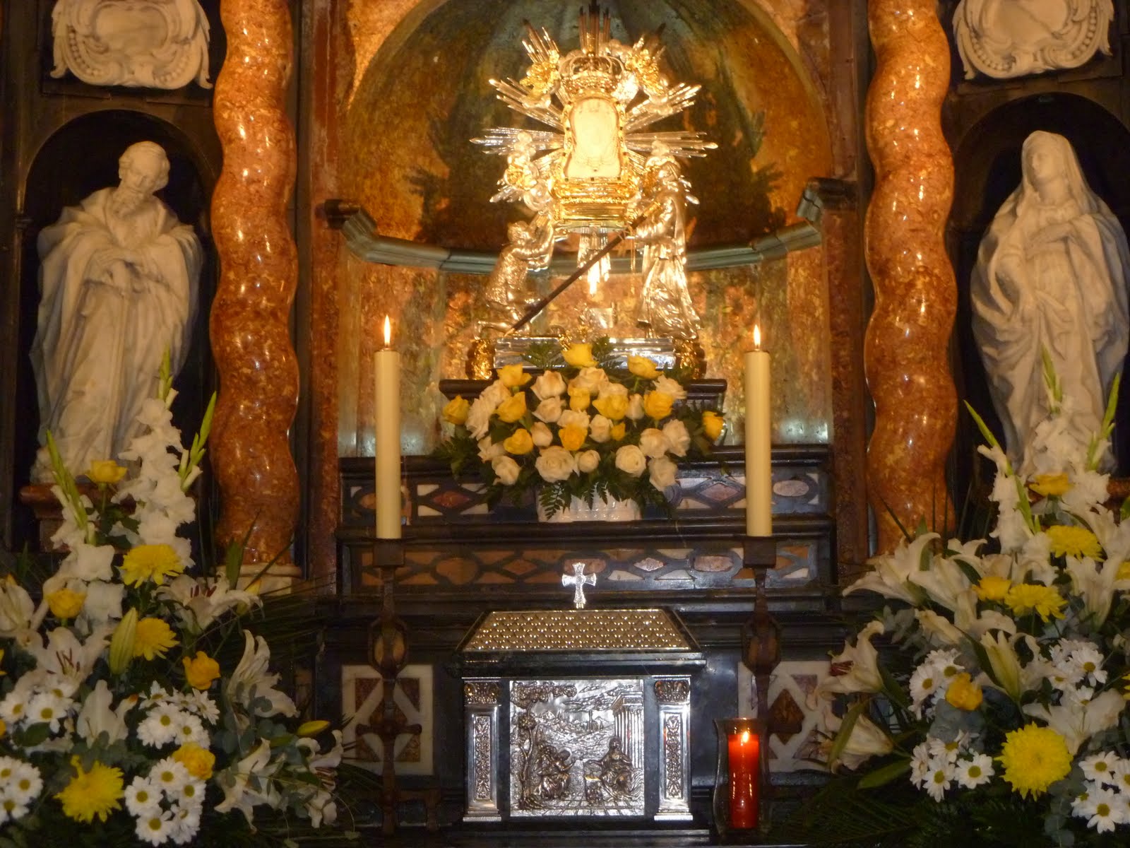 Virgen de la Cueva Santa, un Lugar con Agua Milagrosa, España (últ dom abr, 7 sep)