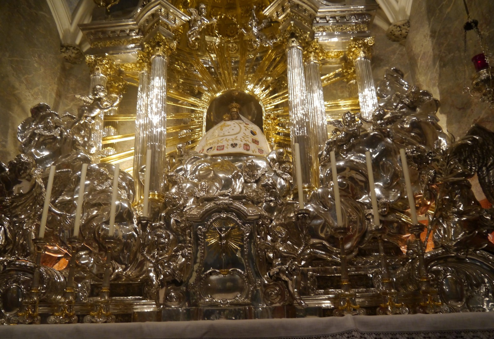 Nuestra Señora de Mariazell, la Peregrinación más Popular de Centro Europa, Austria (13 sep)