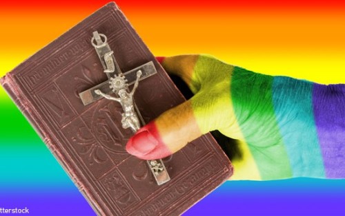 biblia y mano gay