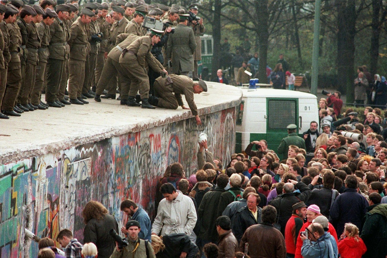 Profecías de Juan Pablo II sobre la Caída del Muro de Berlín