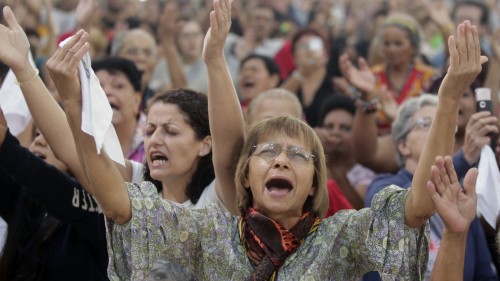 culto de iglesia pentecostal en brasil fondo