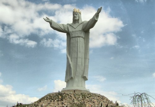 estatua de cristo rey en polonia fondo