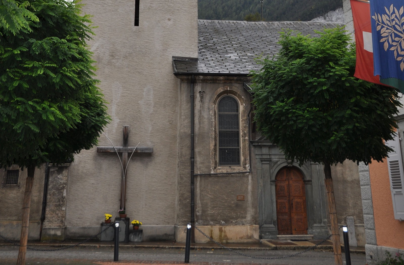 Nuestra Señora de las 7 Alegrías de Sembracher, Derrota a los Saboyanos, Suiza (13 nov)