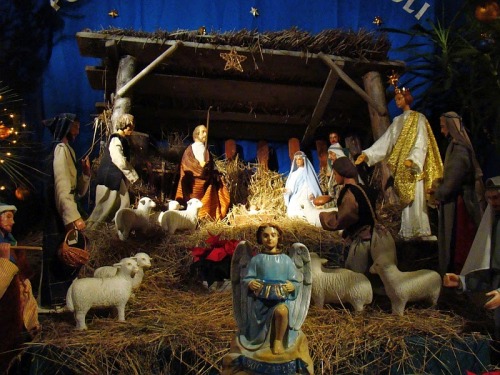 04567_Christmas_nativity_scene_at_the_Franciscan_church_in_Sanok,_2010