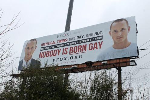 billboard nadie nace gay