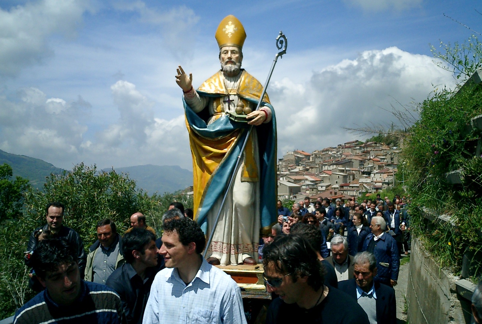 Quién fue San Nicolás de Bari, el católico que Inspiró a Santa Claus