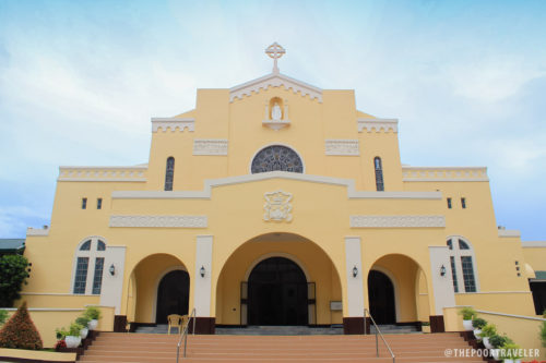 Fachada del Convento de Carmelitas de Lipa