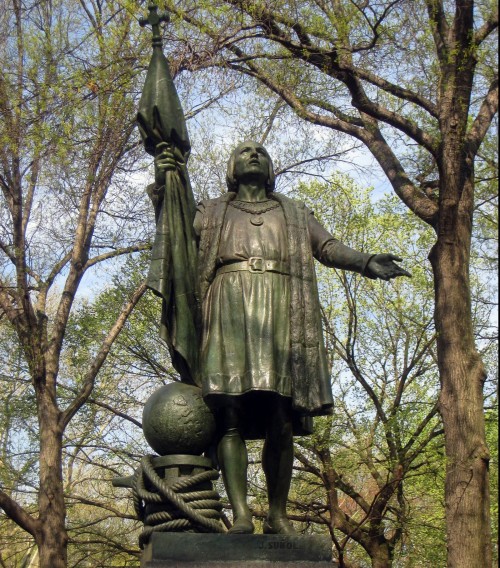 estatua de colon de central park fondo