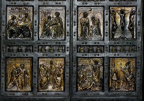 segundos 8 paneles de la puerta santa