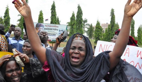 nigerianos cristianos llorando por ls persecucion