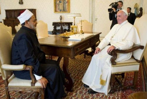reunión francisco con Ahmad al-Tayyib