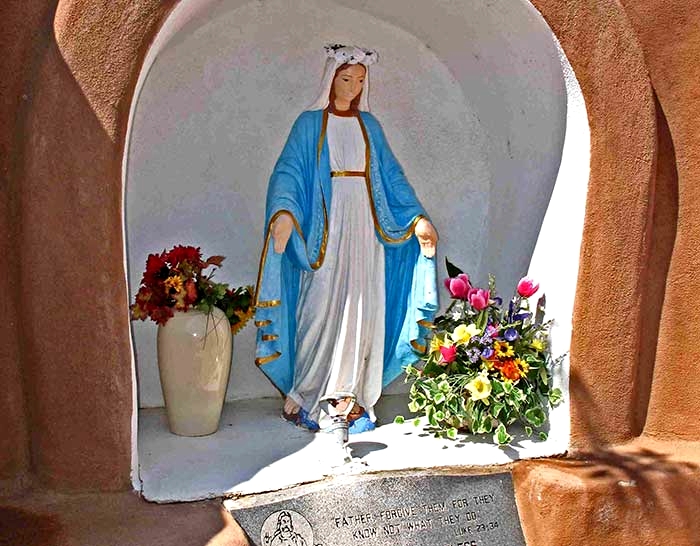 Por qué el Color Azul Simboliza a la Virgen María? – Foros de la Virgen  María