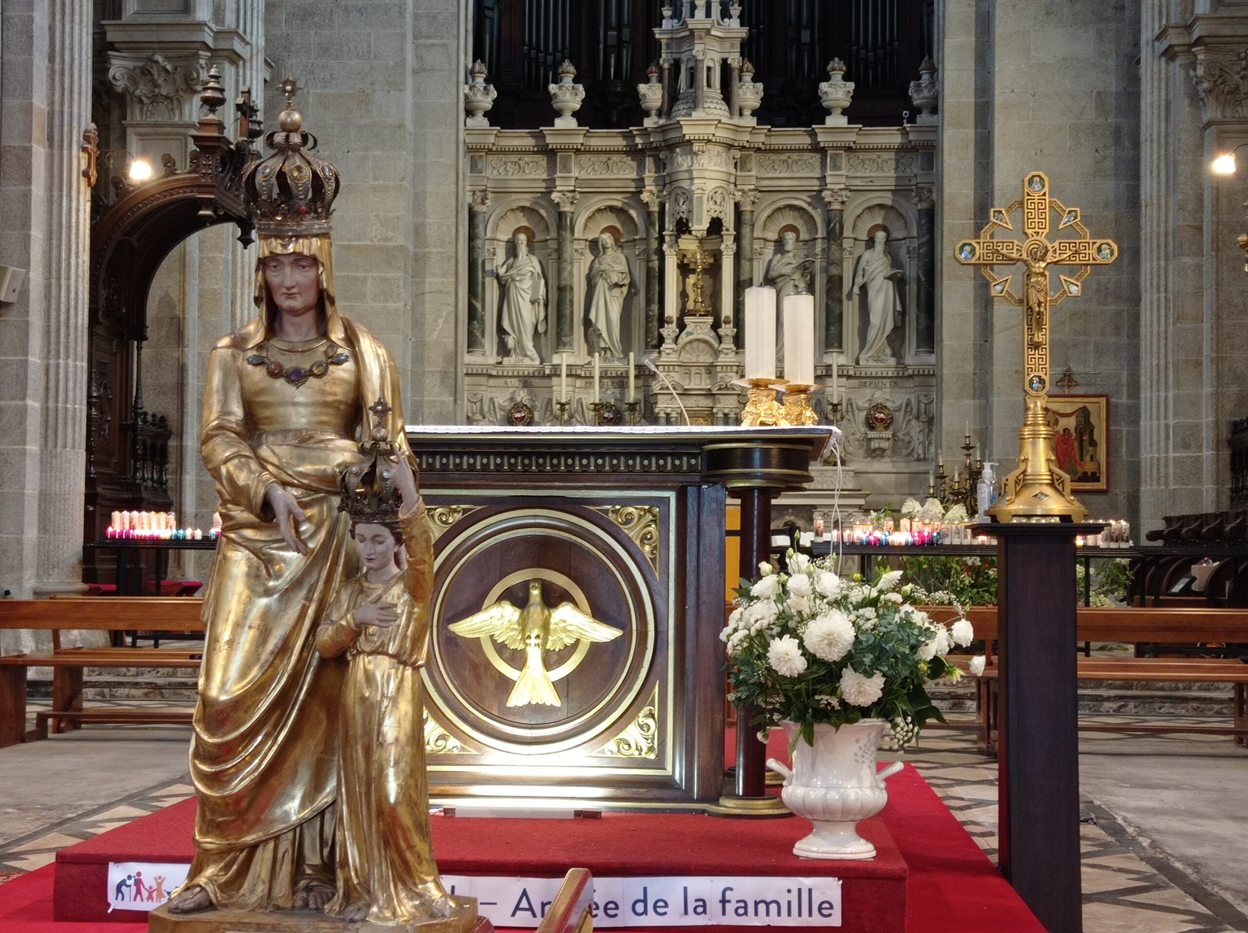 Los milagros de la única Aparición de Santa Ana, la Madre de María, aprobada por la Iglesia