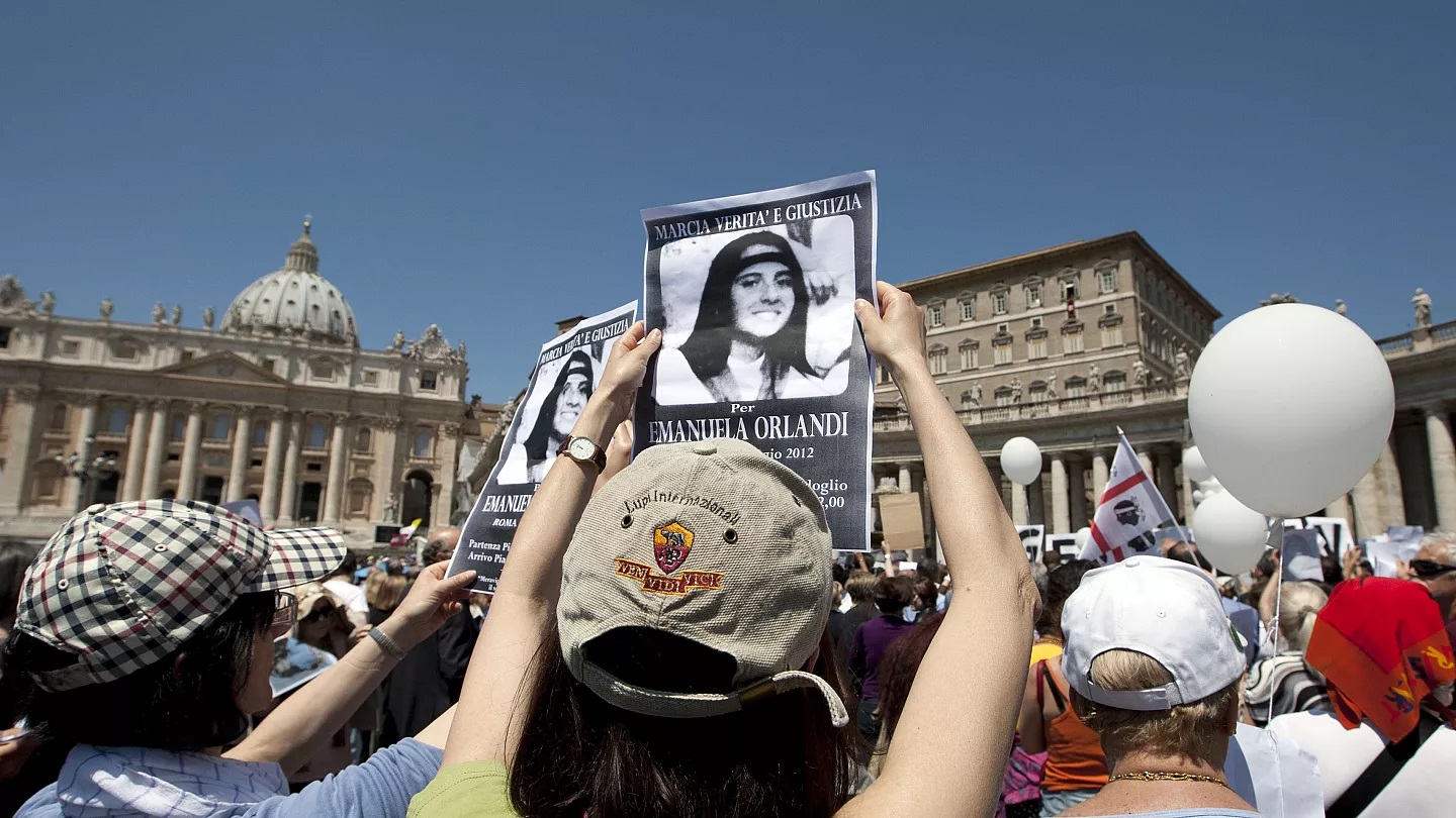 Se desata Persecución contra Juan Pablo II, lo involucran en la desaparición de Emanuela Orlandi