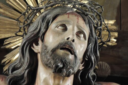 El mayor Milagro del Domingo de Ramos: Crucifijo de Cristo en agonía Cobró Vida