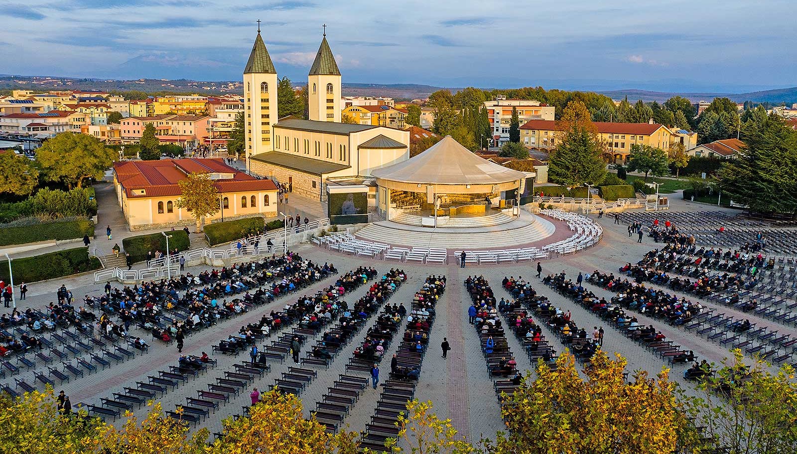 Las Grandes Pruebas que Vendrán a la Humanidad Reveladas en Medjugorje